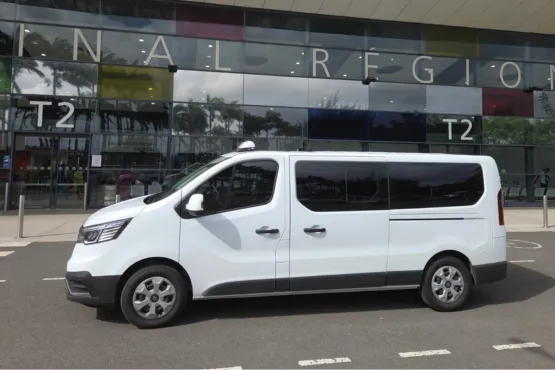 chauffeur taxi transport de groupe en van